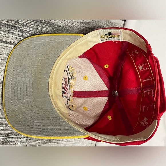 VINTAGE NFL Kansas City Chiefs baseball hat snap back cap great condition - Picture 7 of 9